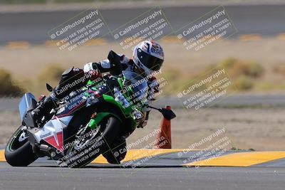 media/Oct-08-2022-SoCal Trackdays (Sat) [[1fc3beec89]]/Turn 14 (1050am)/